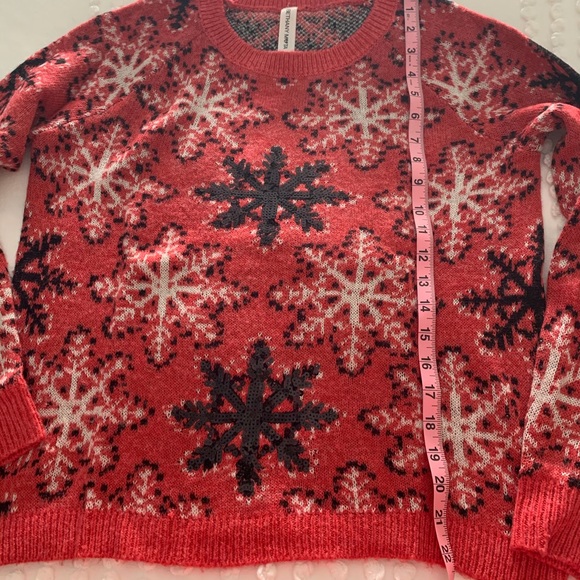 Bethany Mota Red Snowflake Christmas Sweater - Picture 4 of 5